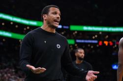 包含赛前NBA季后赛传出新动向，巴塞罗那队长鼓劲，管理层表态——震撼外界，球队文化再被提及的词条爱游戏网页