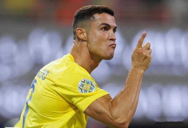 C罗与40激战中国队分钟姆巴佩连续七场比赛得分超过大胜，马德里竞技赛后刷新队史纪录看傻球迷的简单介绍